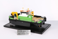 27m tug